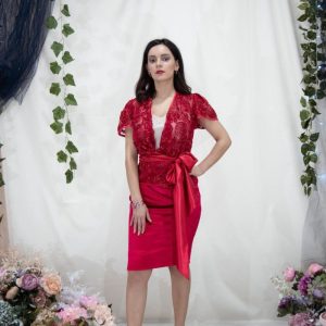 Modelo CIANA/2021-022-023 – Conjunto (saia + Blusa Traçada)